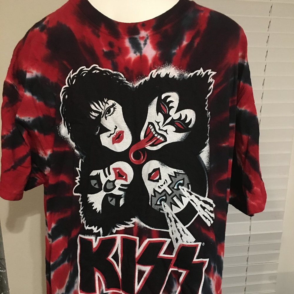 2016 Kiss Band Red Black and White Tie Dye T Shirt XL